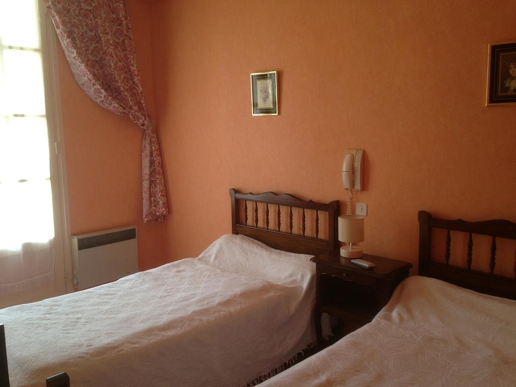 Hostellerie De La Poste Oust Room photo